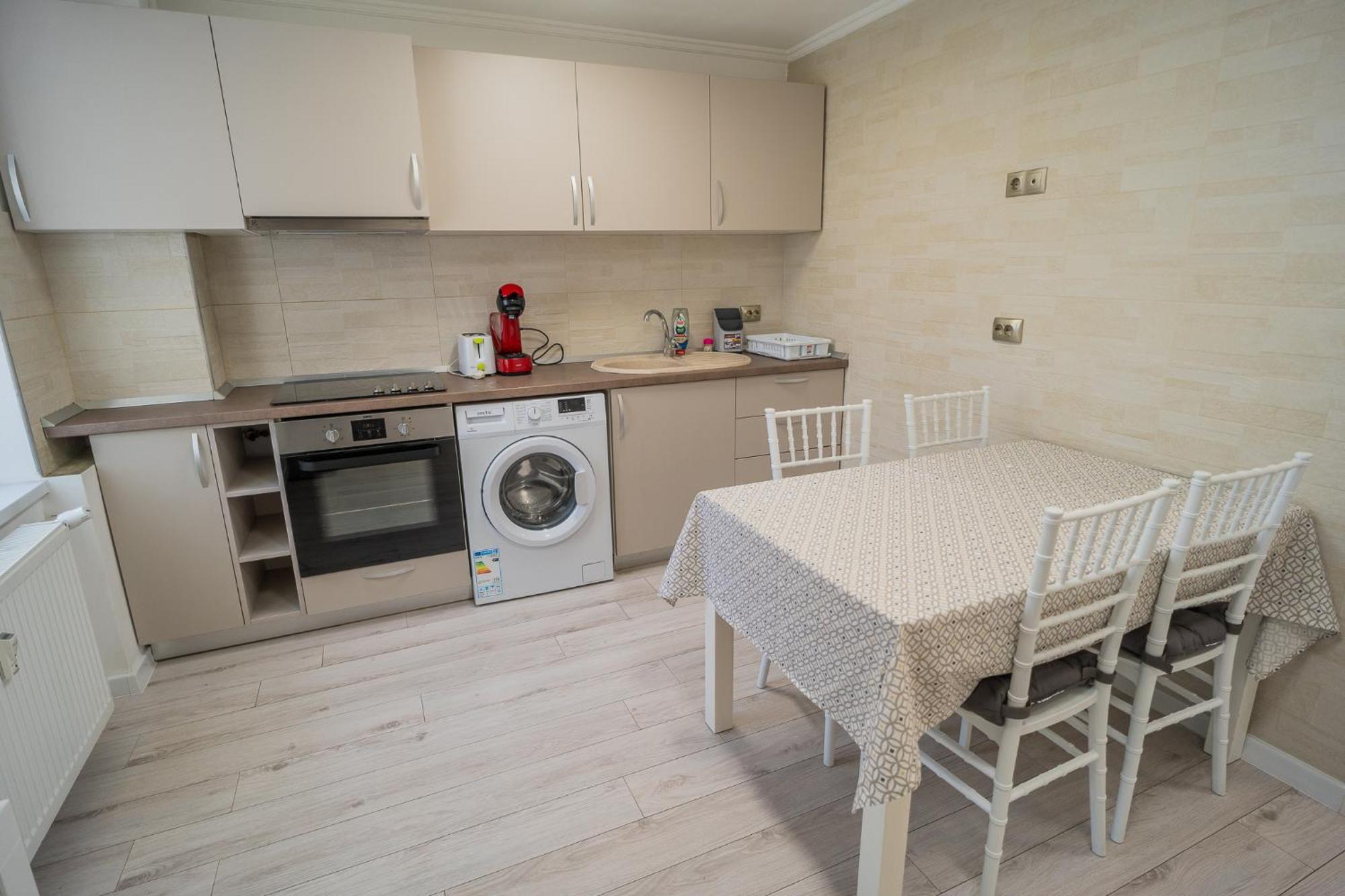 Luxury 2Br On Decebal Avenue Apartment Bukares Bagian luar foto