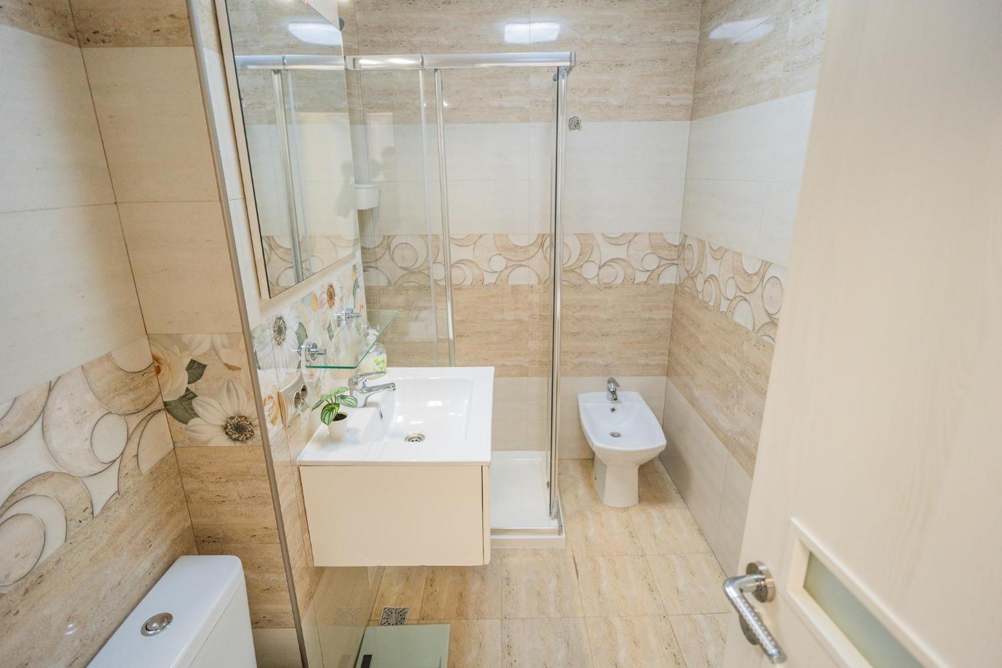 Luxury 2Br On Decebal Avenue Apartment Bukares Bagian luar foto