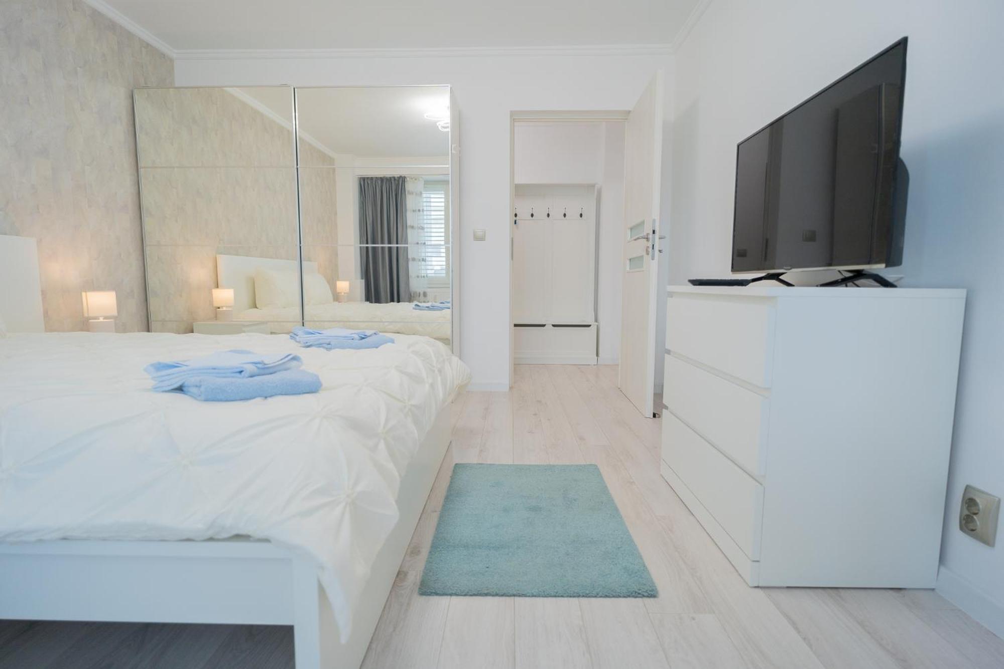 Luxury 2Br On Decebal Avenue Apartment Bukares Bagian luar foto