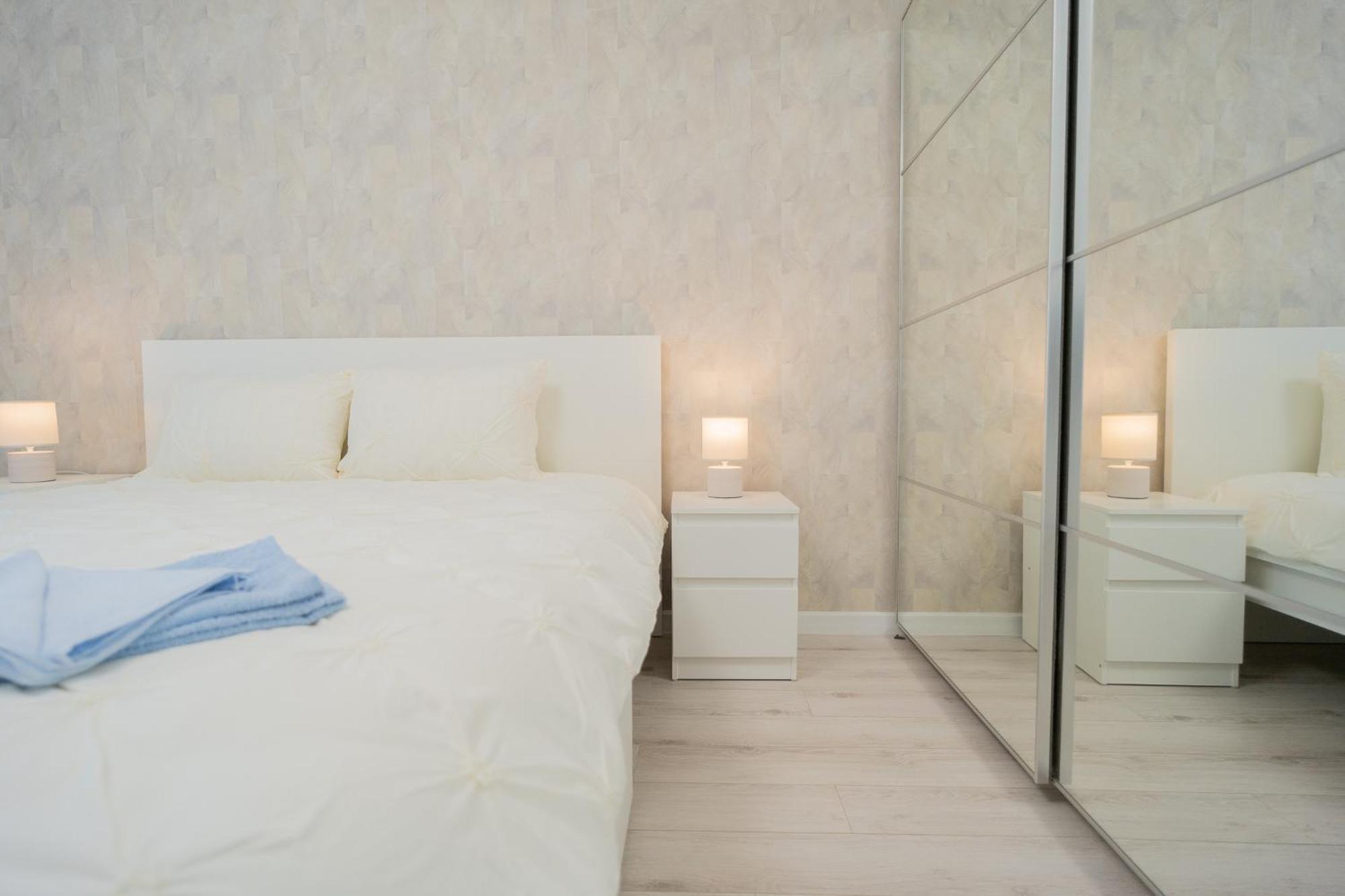 Luxury 2Br On Decebal Avenue Apartment Bukares Bagian luar foto